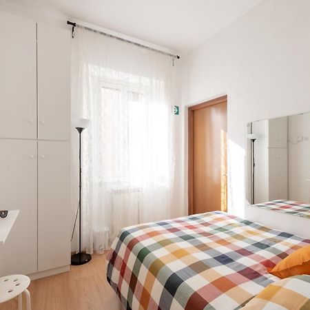 Central Little Basic Apartment Rom Exterior foto