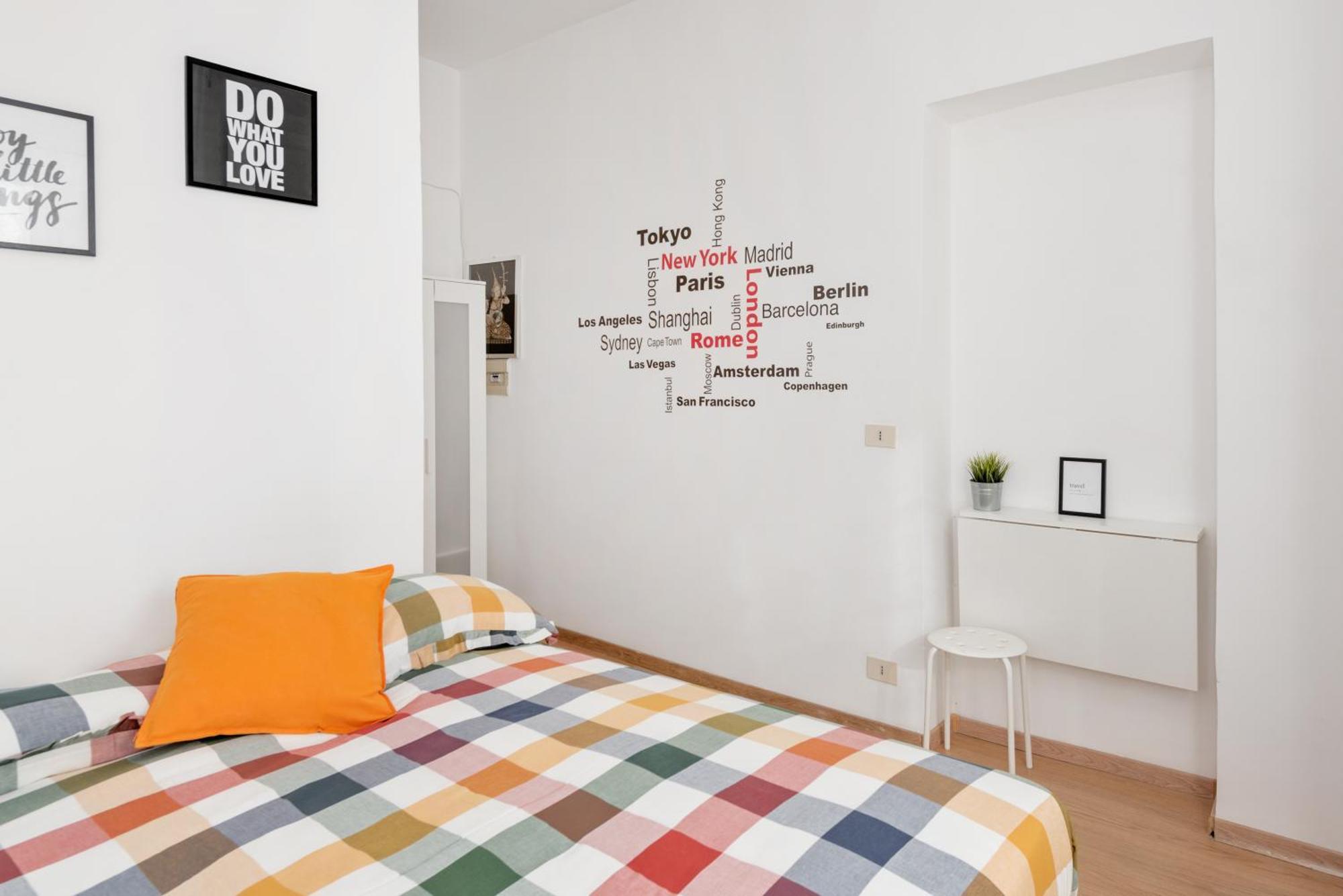 Central Little Basic Apartment Rom Exterior foto